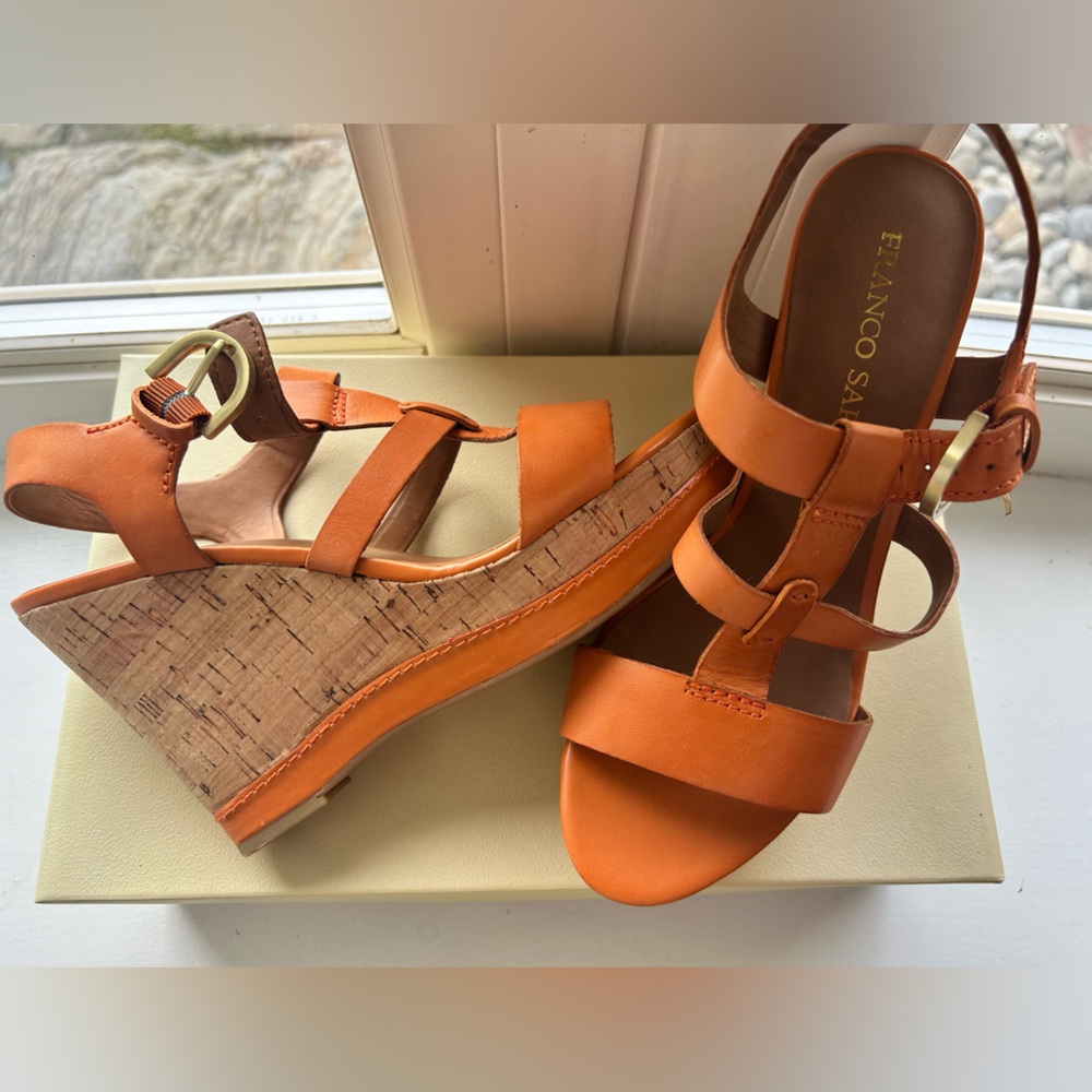 NIB never worn-Franco Sarto size 8 orange wedges